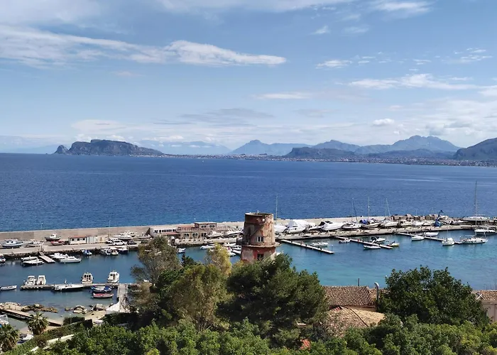 RineddaHouse Arenella - Vista Mare Panoramica A Palermo Con Parcheggio Privato